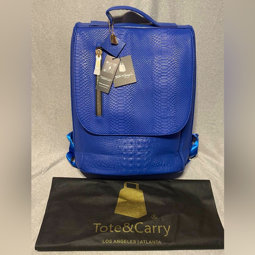 Tote & Carry Apollo 2 Vegan Leather Backpack Men and Women